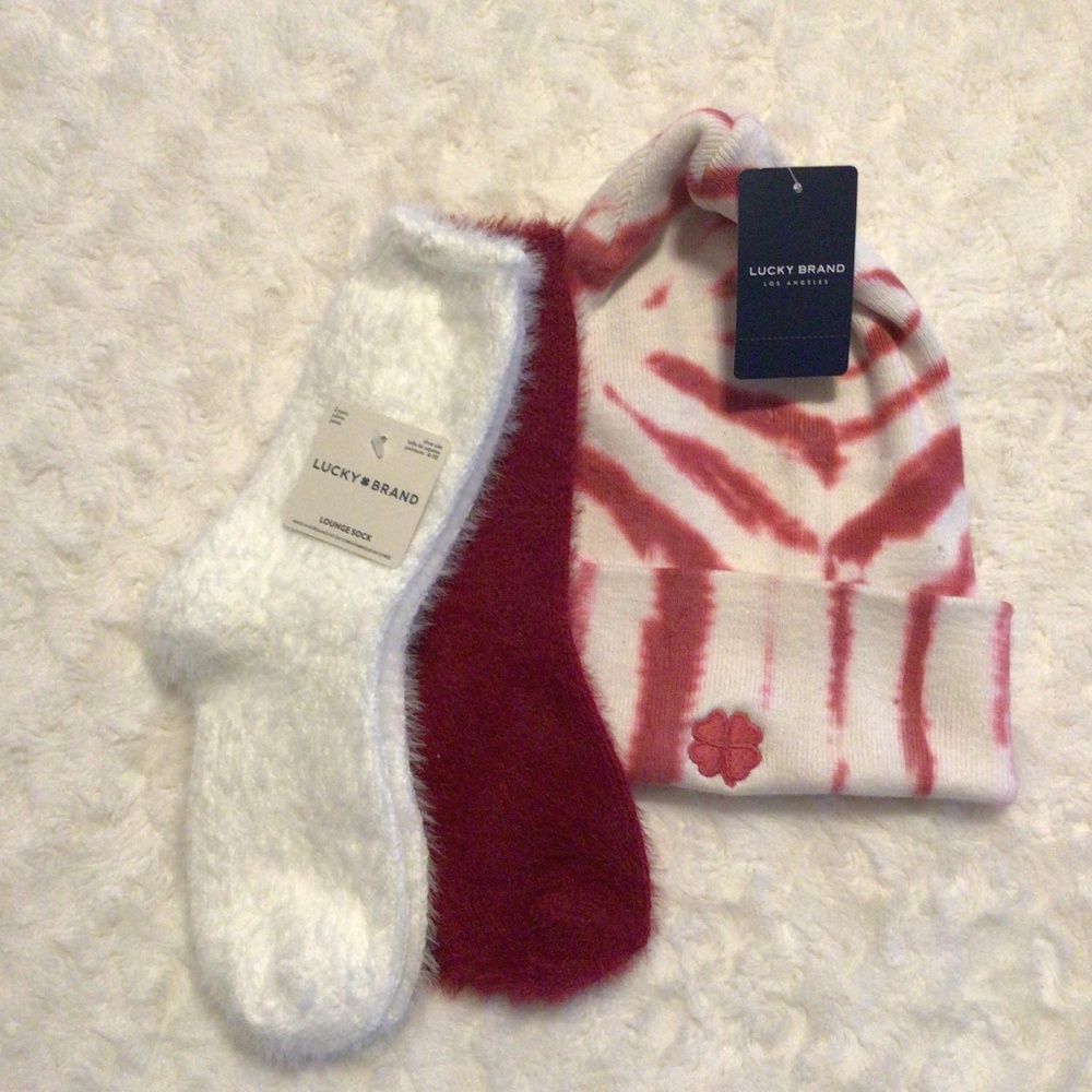 NEW. LUCKY BRAND BUNDLE WITH HAT &  2 PAIR LOUNGE SOCKS - SOFT AND COZY